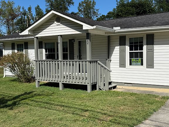 2nd image of 722 Reed Pond Rd NW