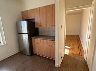 1431 E 2nd St APT 3C, Brooklyn, NY 11230