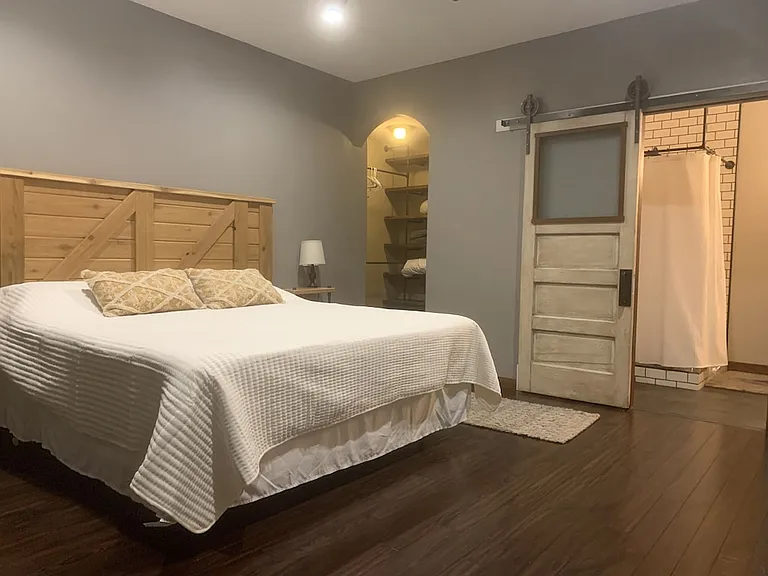 4410 Beach Ln NE — Photo 4