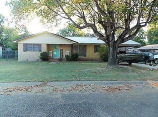 2323 Carson Cir, Magnolia, AR 71753