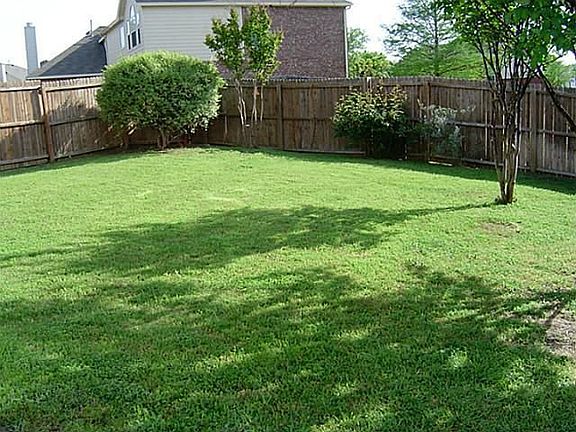 2nd image of 3925 Citadel Dr
