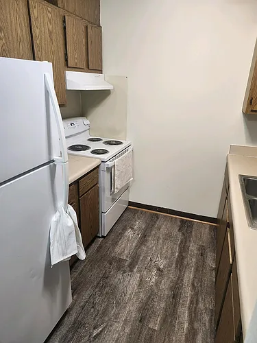 Floor plan 513 Village Dr