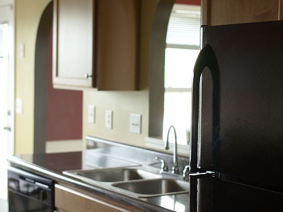 3rd image of 7086 Creeksong Dr