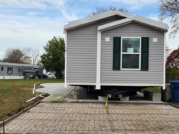 Exterior Image-1-CLAYTON Bayshore Estates
