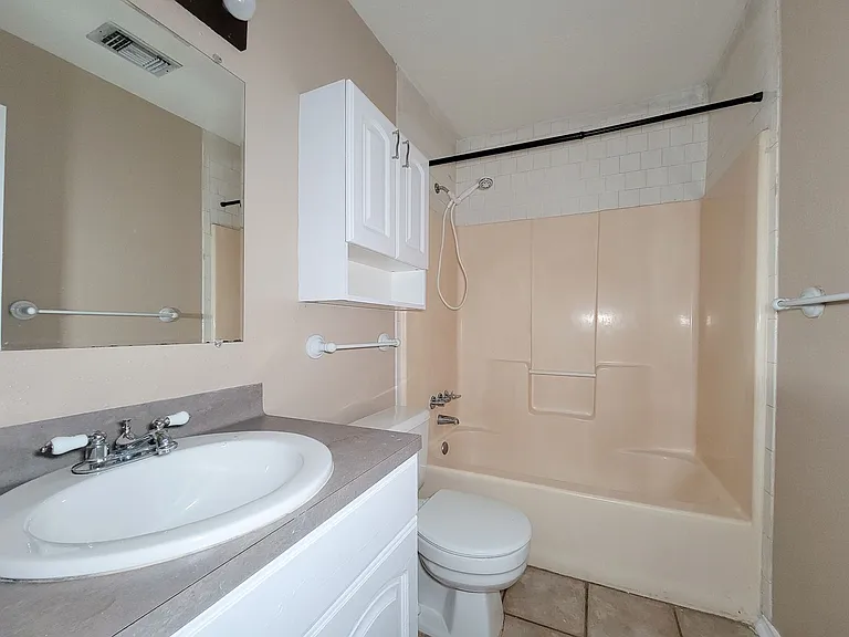 29002 Sedgefield St — Photo 21