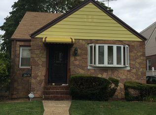 21909 130th Ave, Laurelton, NY 11413