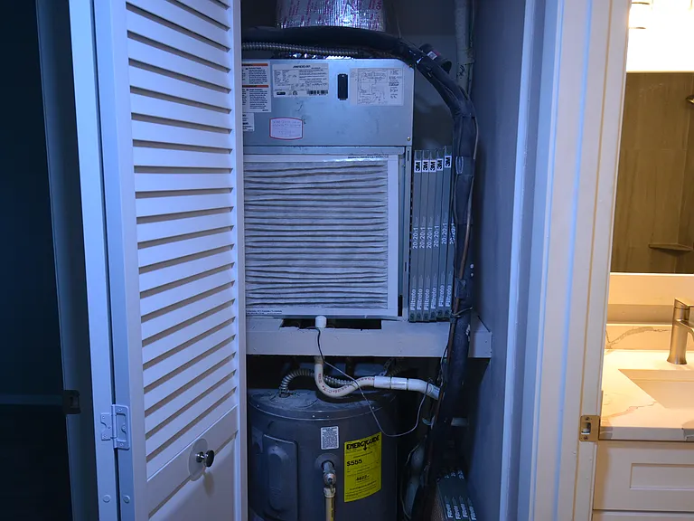 135 W Cypress Ct — Photo 11