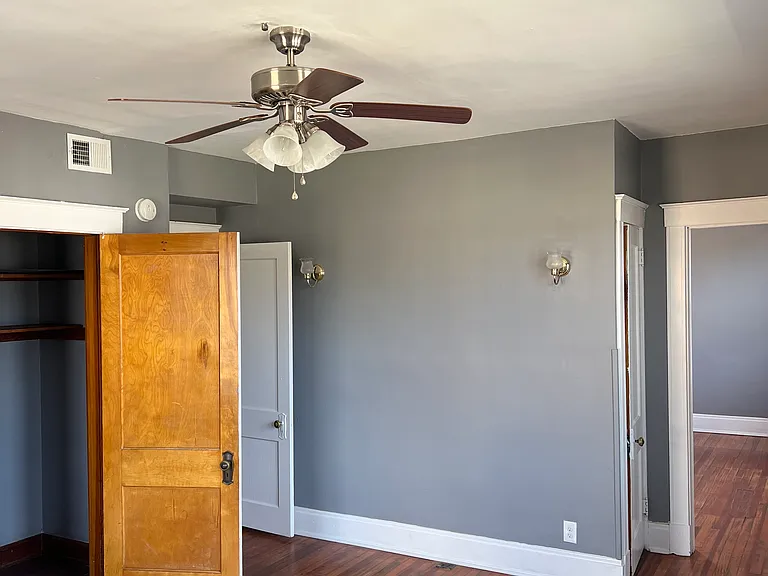 1867 Clarion Ave — Photo 13