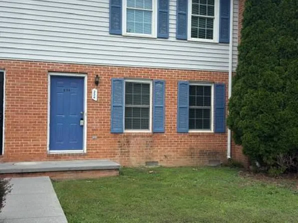 236 Nottoway Dr, Stephens City, VA 22655