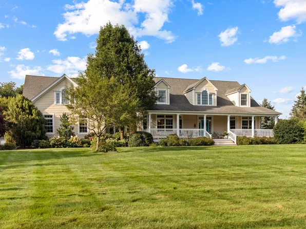 4 Franklins Way, Guilford, CT 06437