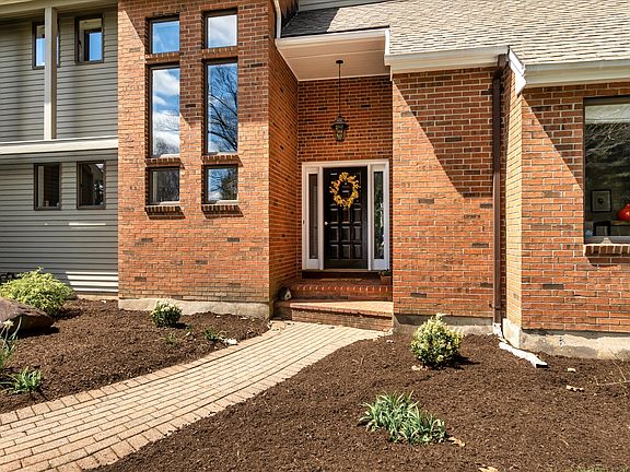 3rd image of 21 Wyngate Dr