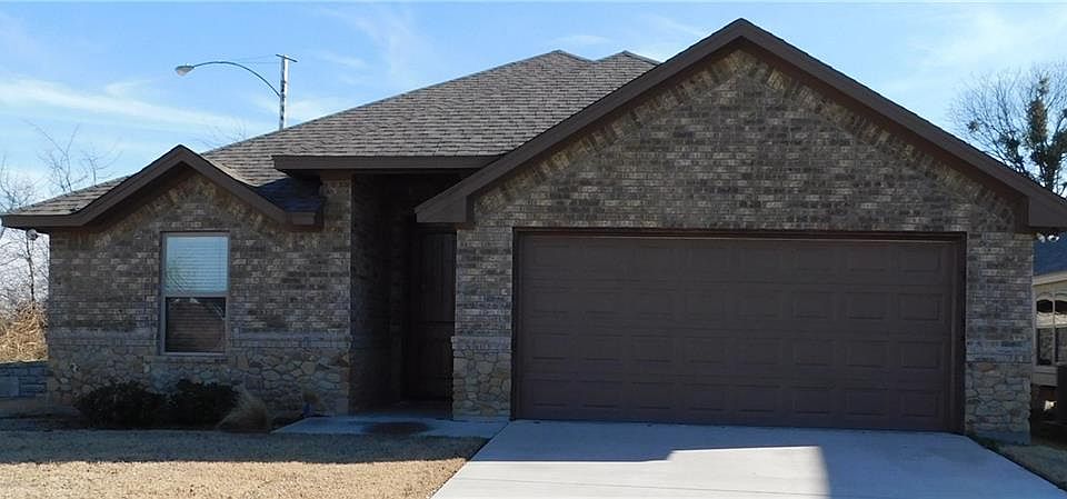 1st image of 1319 Lauren Ln