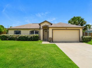 2897 Grayton St, Deltona, FL 32738