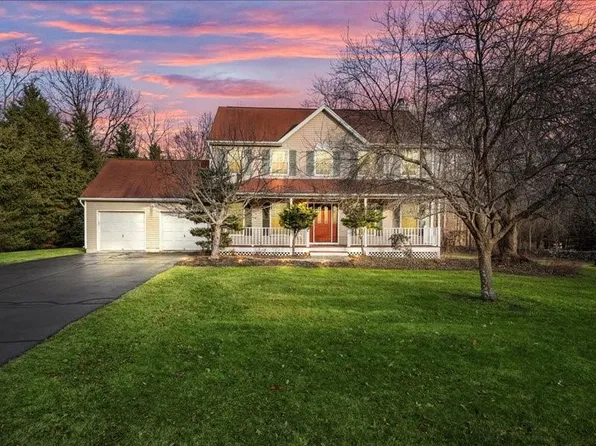 5 Wyndgate Drive, Salisbury Mills, NY 12577