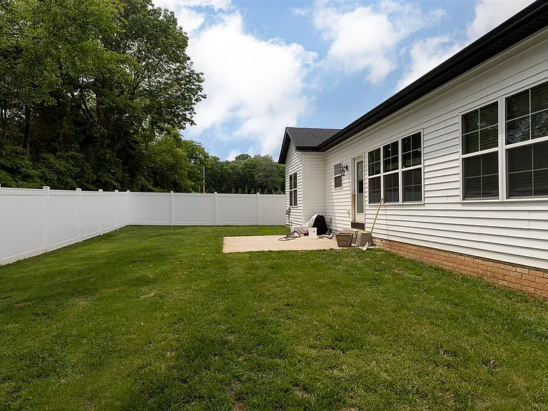 1254 Melody Ave — Photo 26