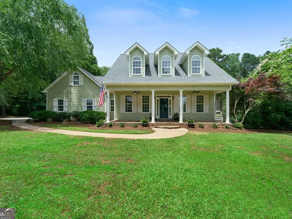 1217 Standing Rock Rd, Senoia, GA 30276