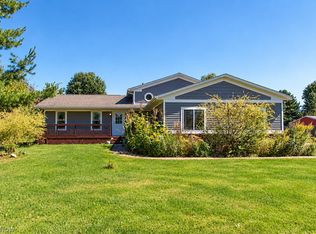 7311 Meadow View Dr, Seville, OH 44273