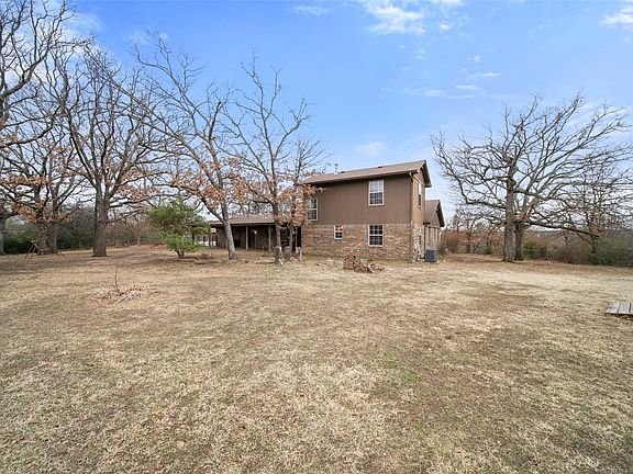 4th image of 4025 Hillside Dr