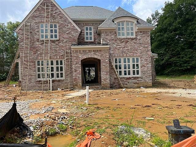 1st image of 1691 Neshoba Oak Ln W