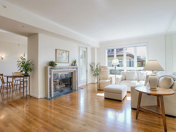 5th image of 555 Byron St APT 310
