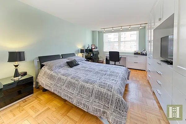 Sold by Halstead Real Estate | media 16