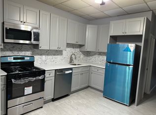308 Clarendon St #1, Secaucus, NJ 07094