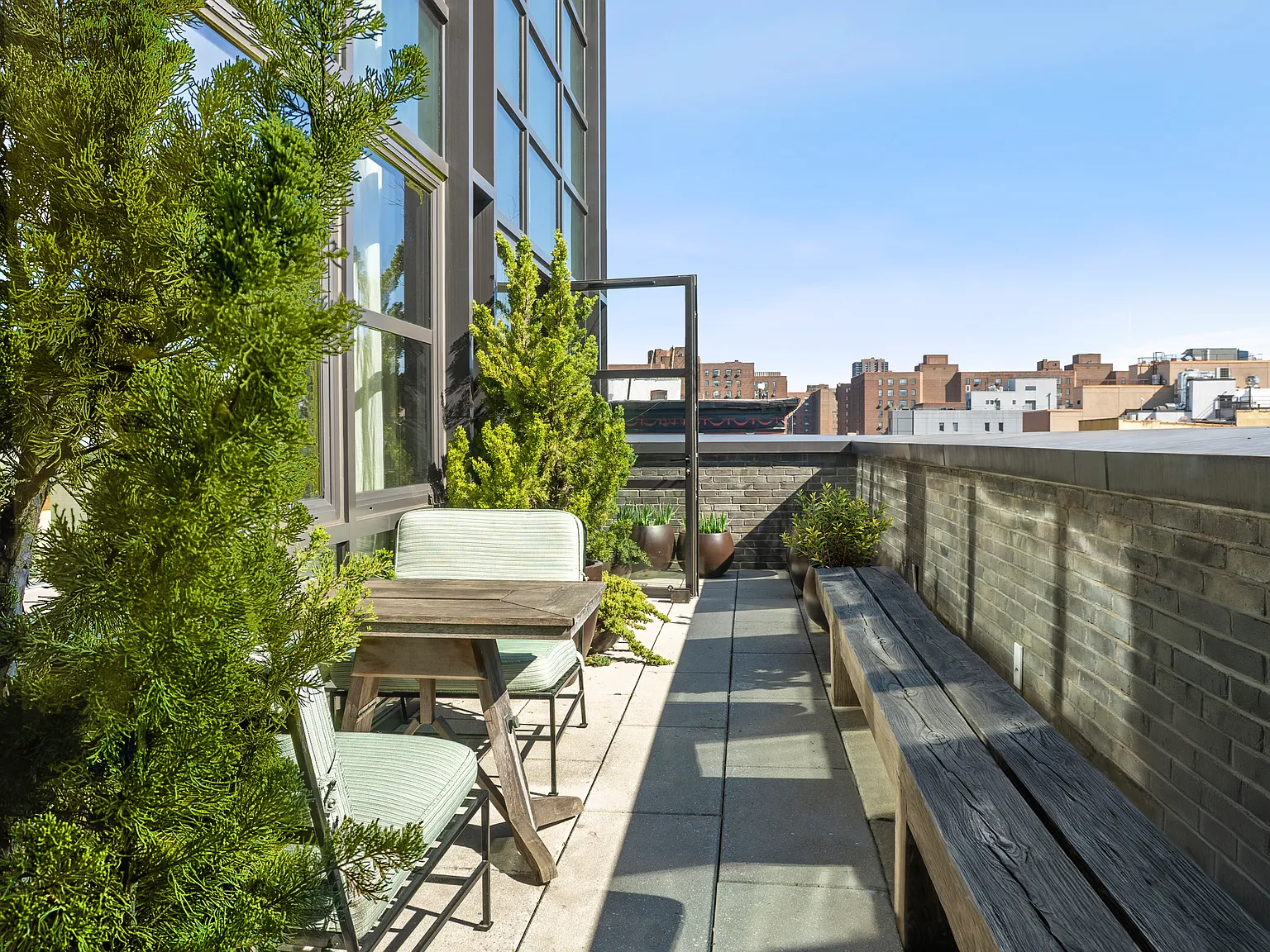 438 East 12th Street — Photo 3