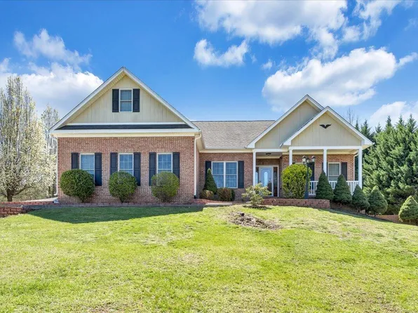 64 Forest Edge Rd, Wirtz, VA 24184