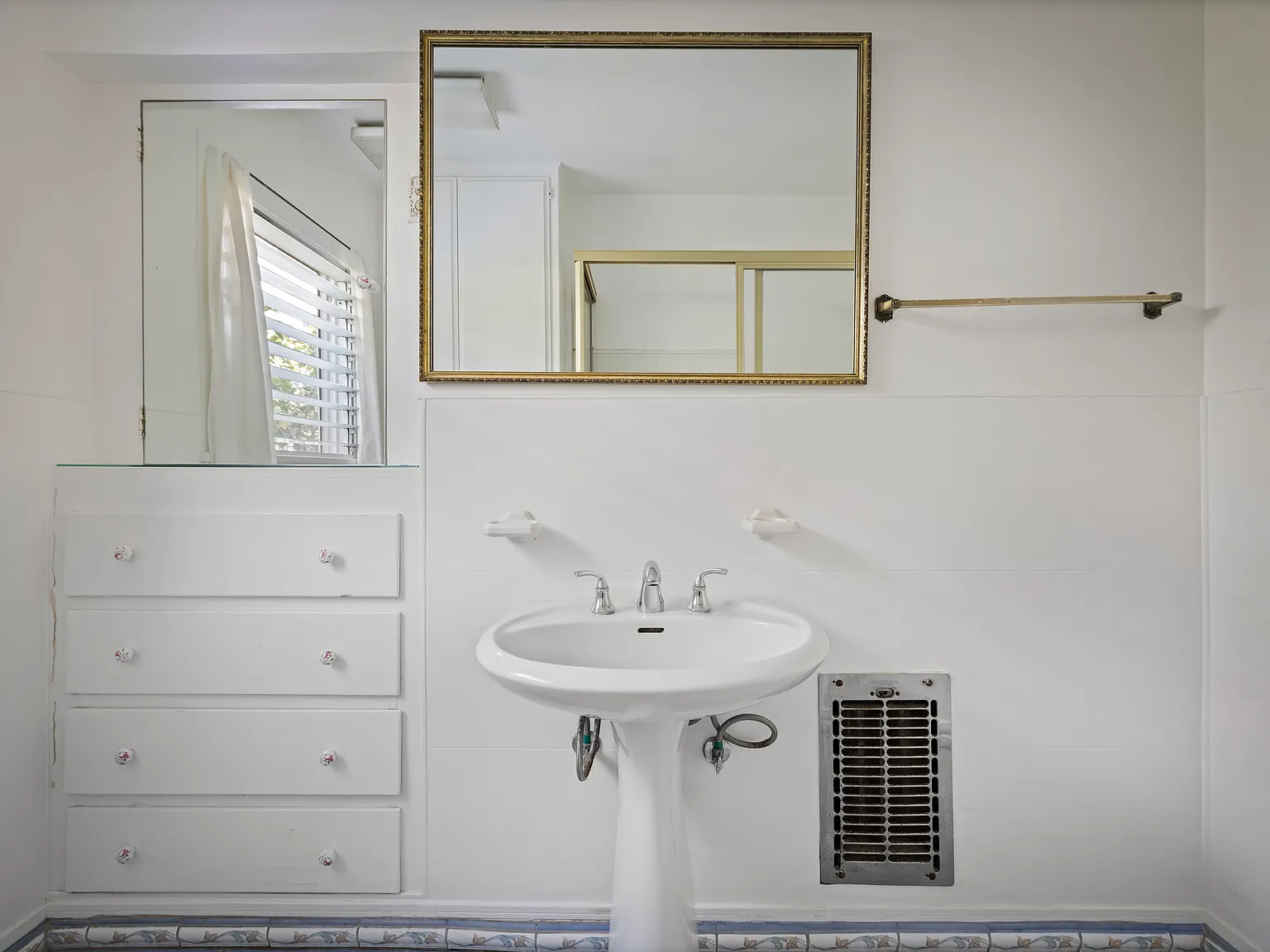 4 bed, 1706 sqft, $7,000 — Photo 3