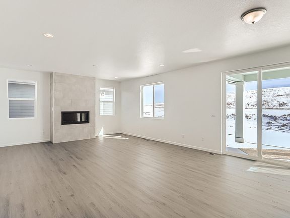 5th image of 2486 White Pelican Ave