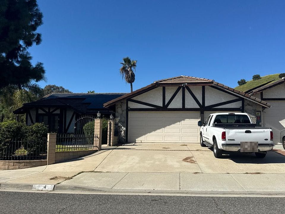 1st image of 4 Rancho Jurupa Pl