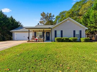 4506 Turning Leaf Dr, Gillsville, GA 30543