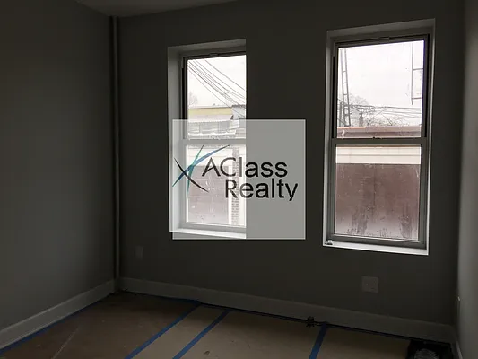 Rented by A Class Realty Long Island City LLC | media 6