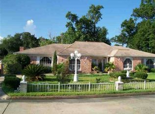 4145 Simpson Dr, Beaumont, TX 77705