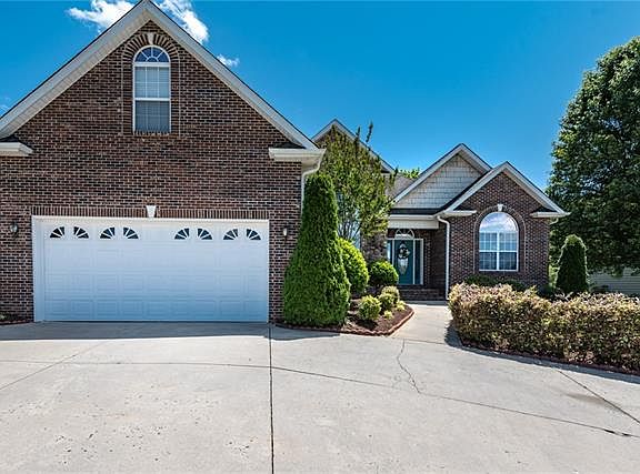 4th image of 5035 Old River Dr
