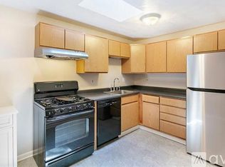 99 Center St #99, Pittsburgh, PA 15221