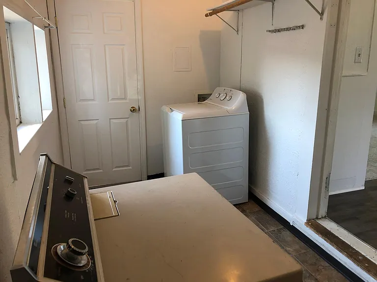 125 NE Whitman St — Photo 8