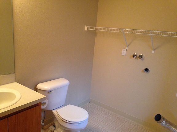 5th image of 2406 NE 78th Ct