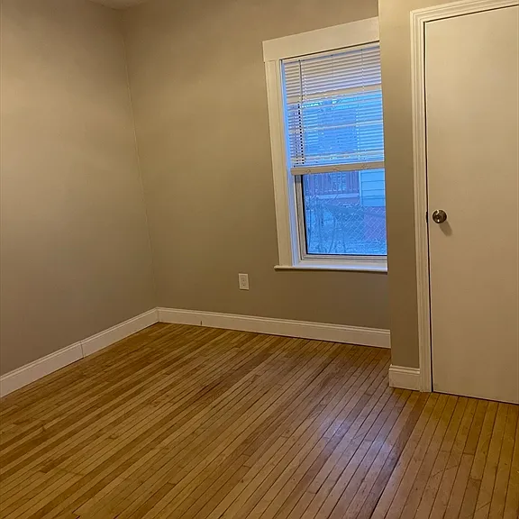 52 Houghton St #1 — Photo 15