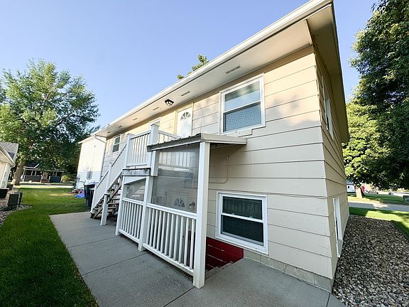 4th image of 203 S Estey St