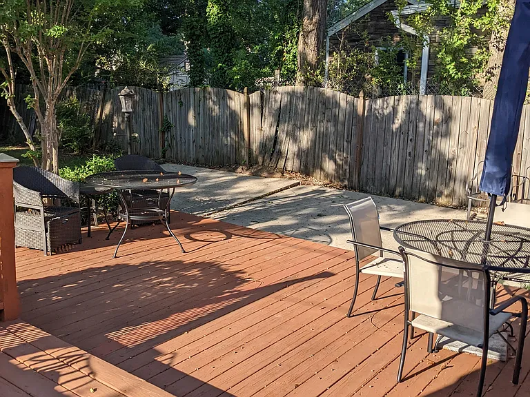 209 E Faris Rd — Photo 15