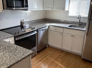 61 Crescent St APT 1, Waltham, MA 02453