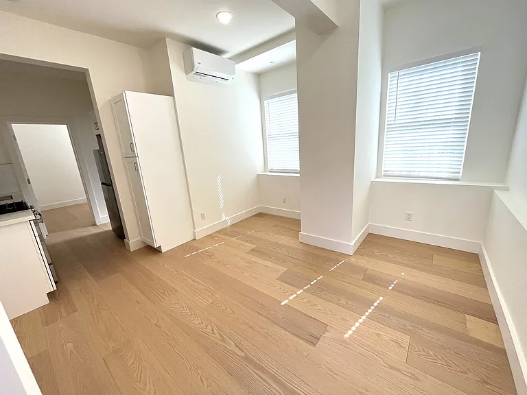 1201 12th Ave #16 — Photo 1
