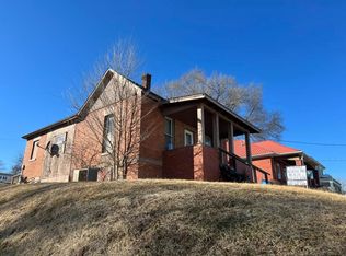 327 S Pearl St, Milan, MO 63556