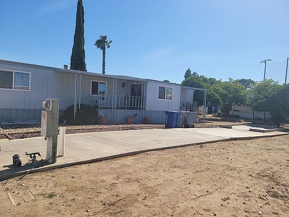 2nd image of 2240 Golden Oak Ln Space 131