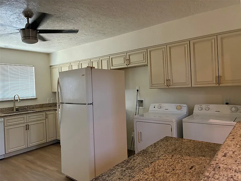 6401 Deihl Rd #1011 — Photo 7
