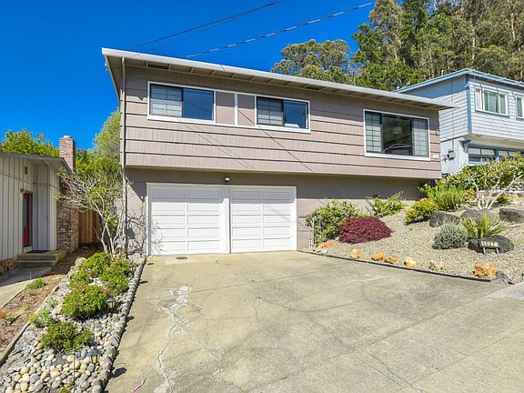 3rd image of 1027 Zamora Dr