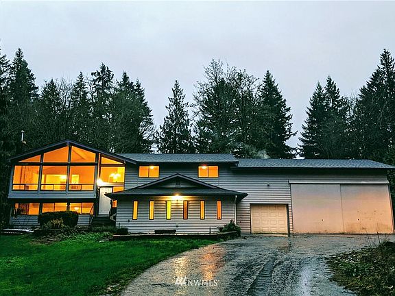 3rd image of 19519 76th Ave SE