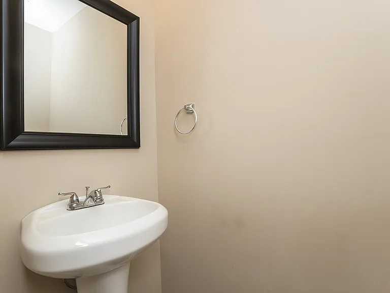 1240 Chris Lake Dr — Photo 14