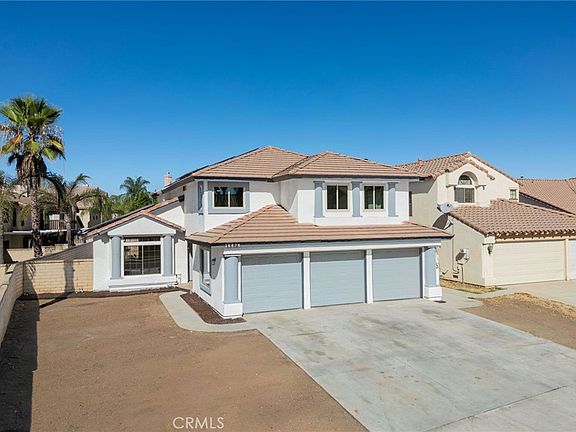 3rd image of 15575 La Entrada Dr